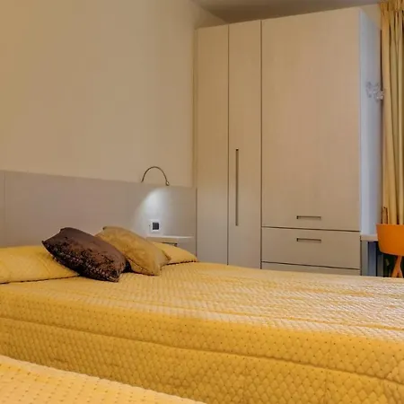 Hotel Alaska 3*